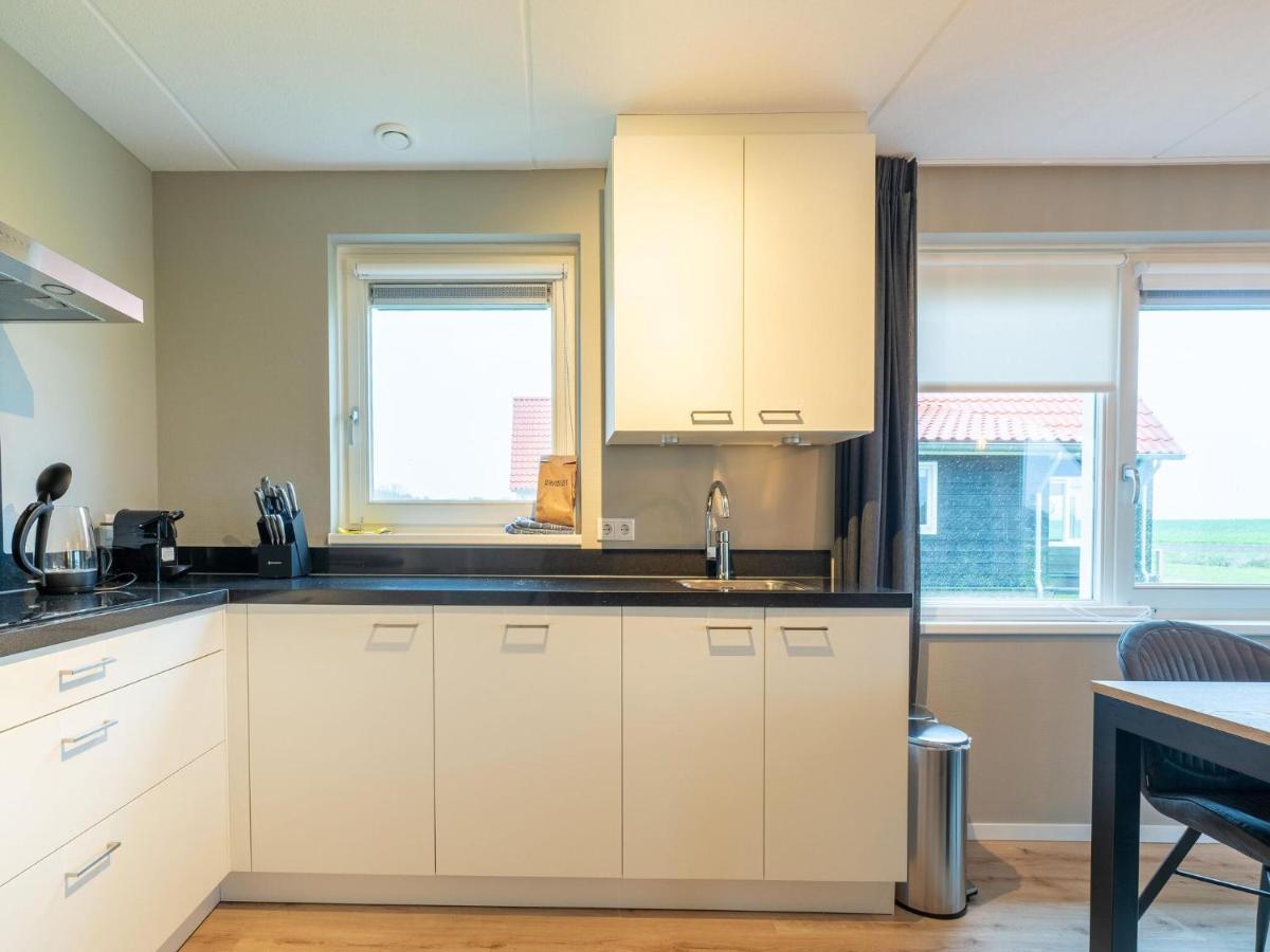 Modern Holiday Home By The Sea With Sauna Scherpenisse Eksteriør bilde